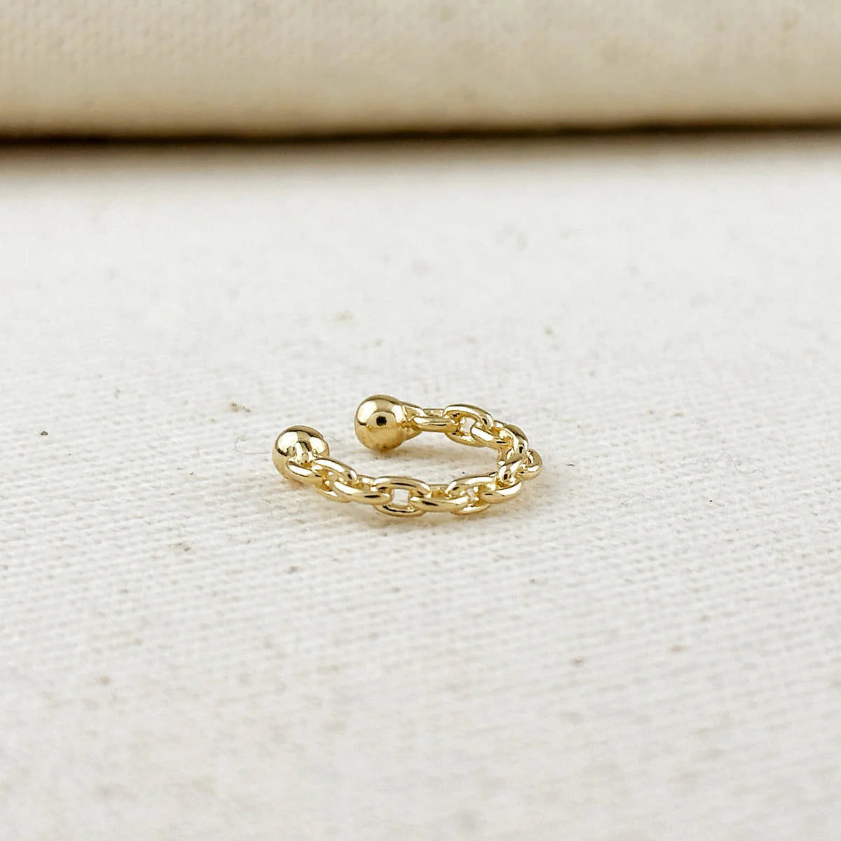 Cali- Chain ear cuff