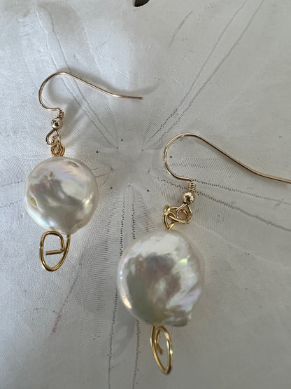 OLIVIA- Hidden E's Baroque Pearl Earrings